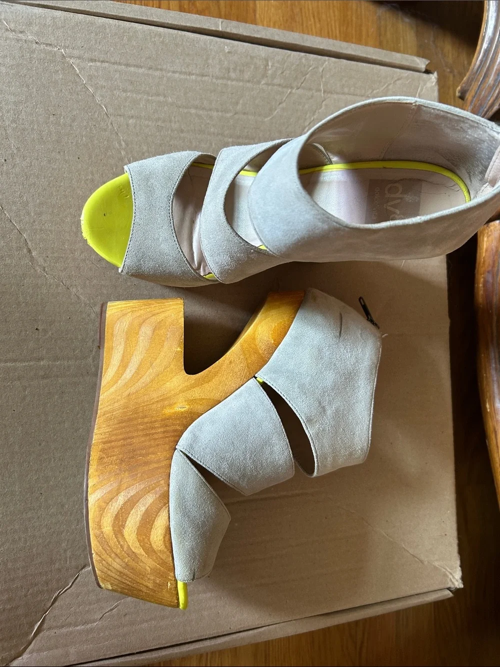 Dolce Vita Grey Suede Cutout Platform Wedge Sandals - Women 8.5